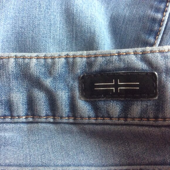 Liverpool Light Wash Boot Cut Classic Boho Mid Rise Cowgirl Denim Jeans Size 6 - Picture 4 of 6